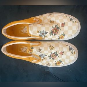 Vans Cottage Checked Size 9 WSlip On with bees and flowers worn once!
